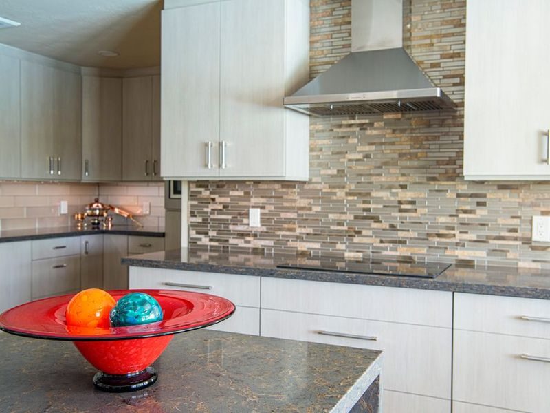 Engineered quartz countertop